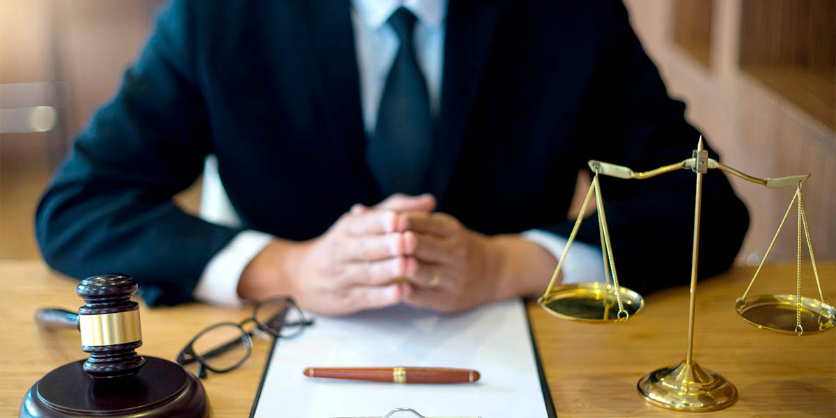 A bússola do Direito: orientando decisões através de pareceres jurídicos